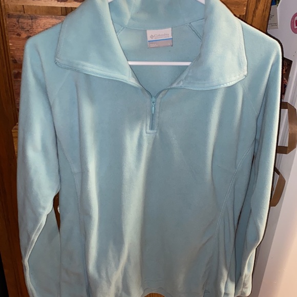 Women’s Columbia Top - Picture 2 of 9